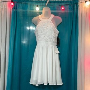 Lulu’s NWT White lace dress